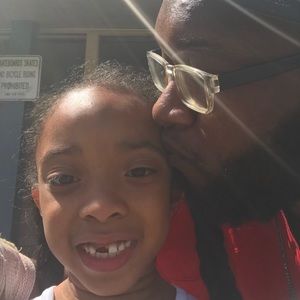 Meet your Posher, Devin